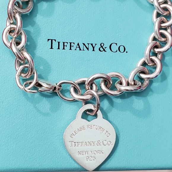 Return to Tiffany&Co Heart toggle bracelet - Picture 5 of 13